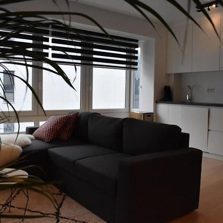 Vernieuwd Appartement Op 200M Van De Zee Остенде Экстерьер фото